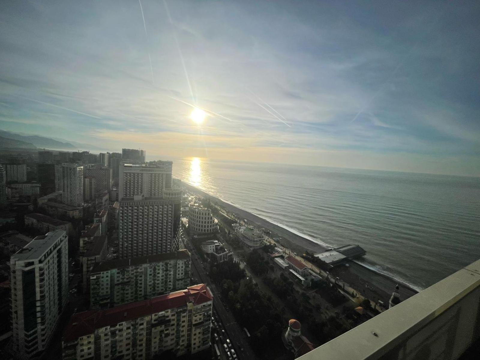 Holiday In Orbi Apartment Batumi Exterior foto
