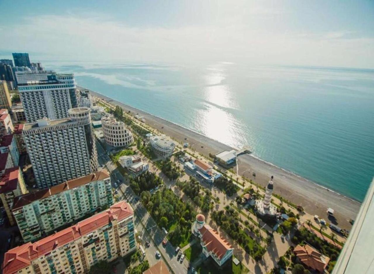 Holiday In Orbi Apartment Batumi Exterior foto